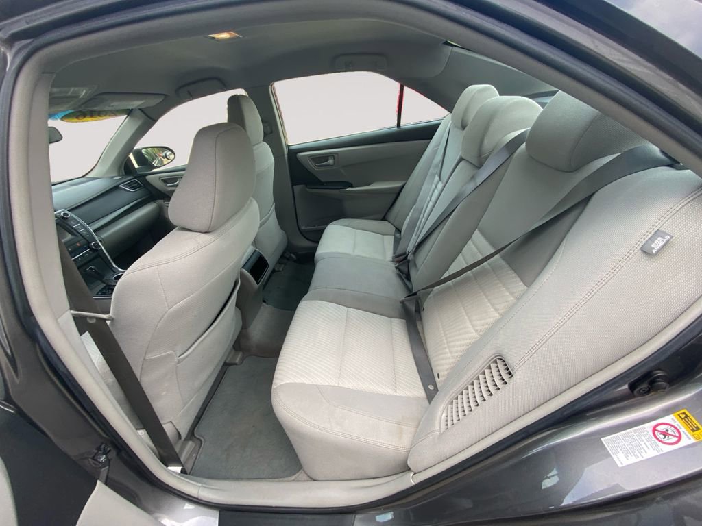 Used 2016 Toyota Camry LE image 13