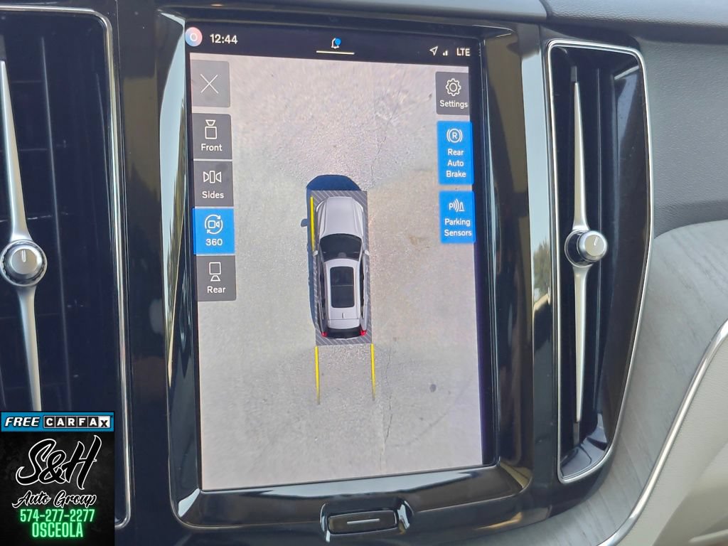 Used 2023 Volvo XC60 B5 Plus w/ Climate Package AWD/4WD image 10