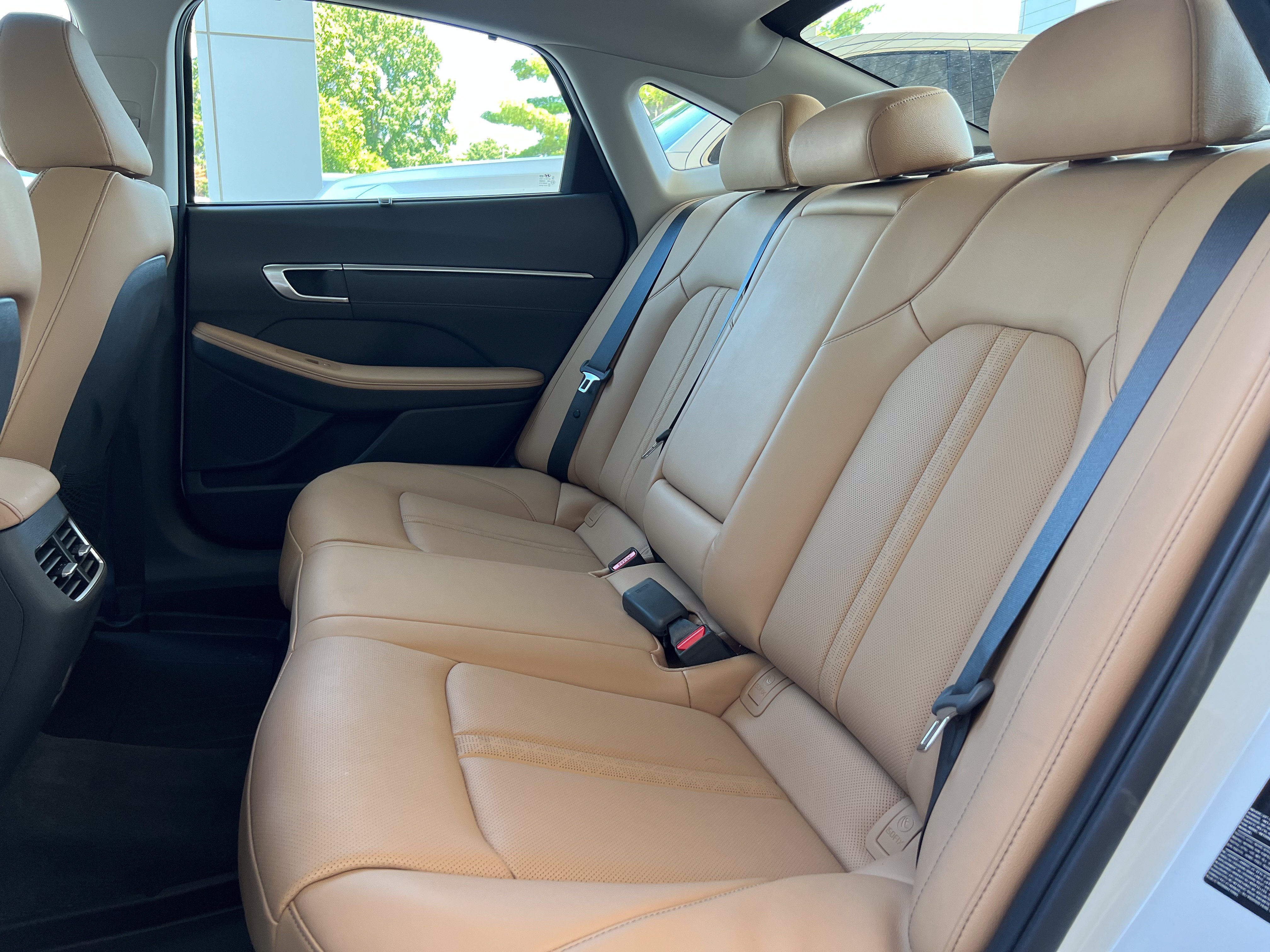 Used 2022 Hyundai Sonata Limited FWD image 27