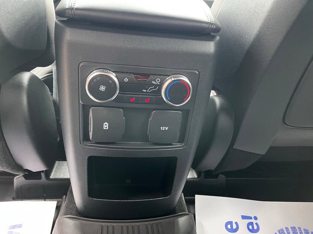 Used 2020 Ford Explorer XLT w/ Comfort Package AWD/4WD image 27