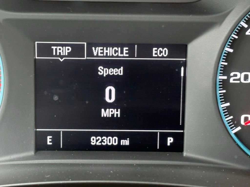 Used 2023 Chevrolet Traverse LS image 27