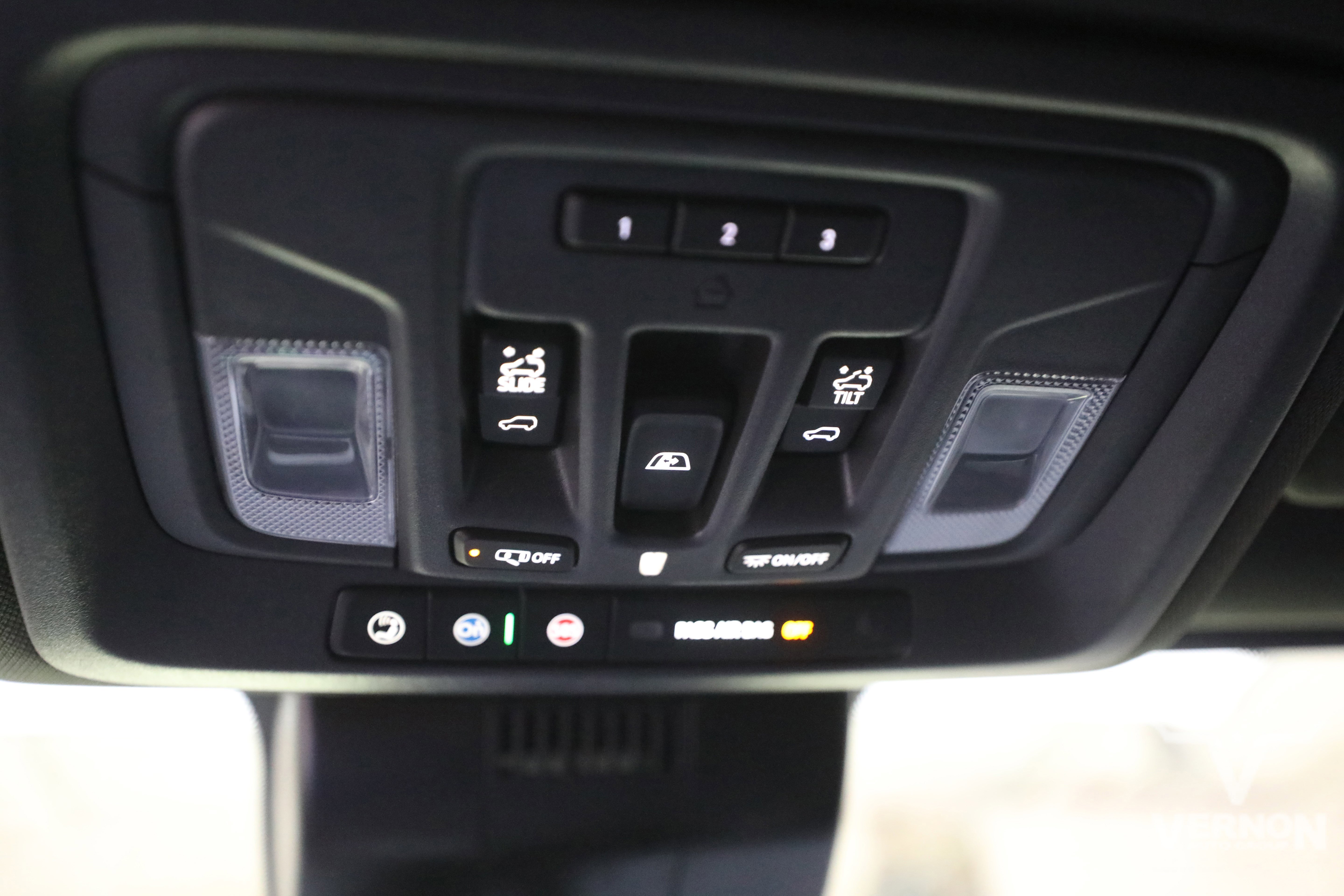 Used 2024 Chevrolet Silverado 3500 High Country w/ High Country Premium Package image 31