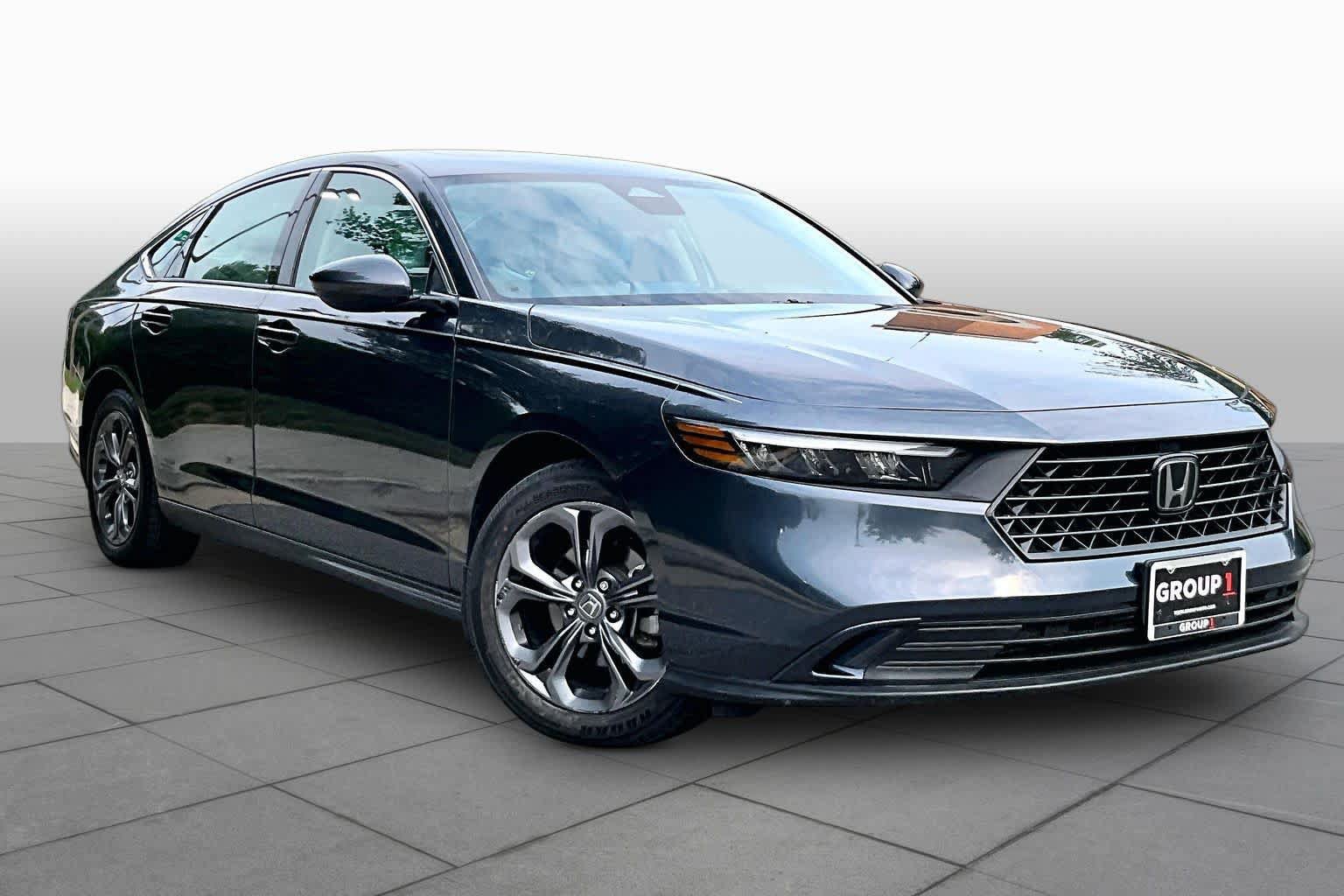 Used 2023 Honda Accord EX image 3