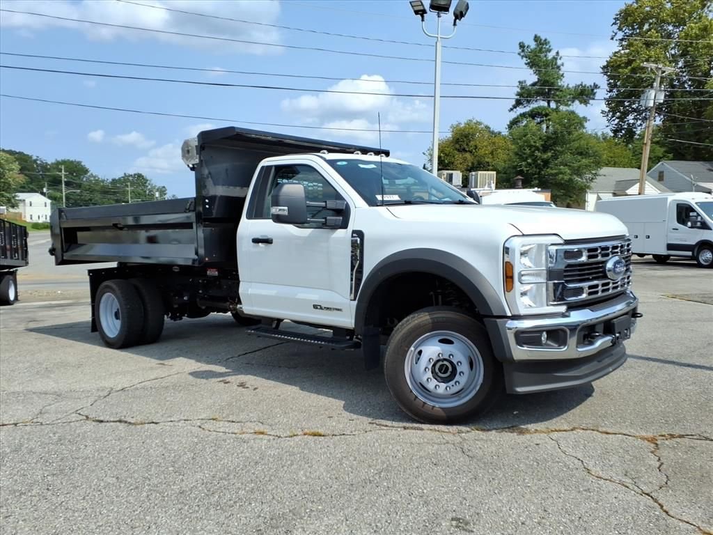 New 2025 Ford F550 4x4 Regular Cab Super Duty image 3