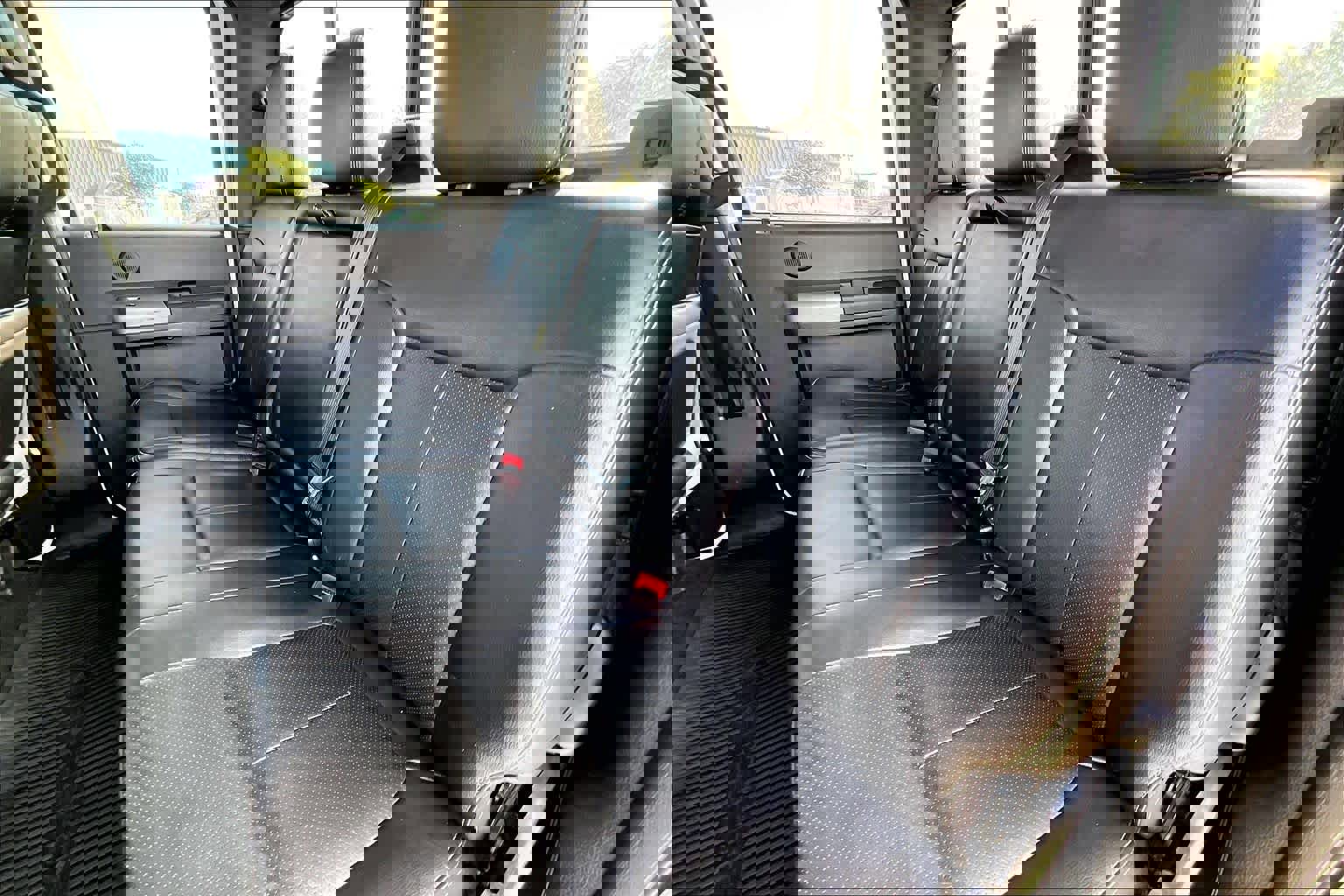 Used 2012 Ford F350 Lariat image 21