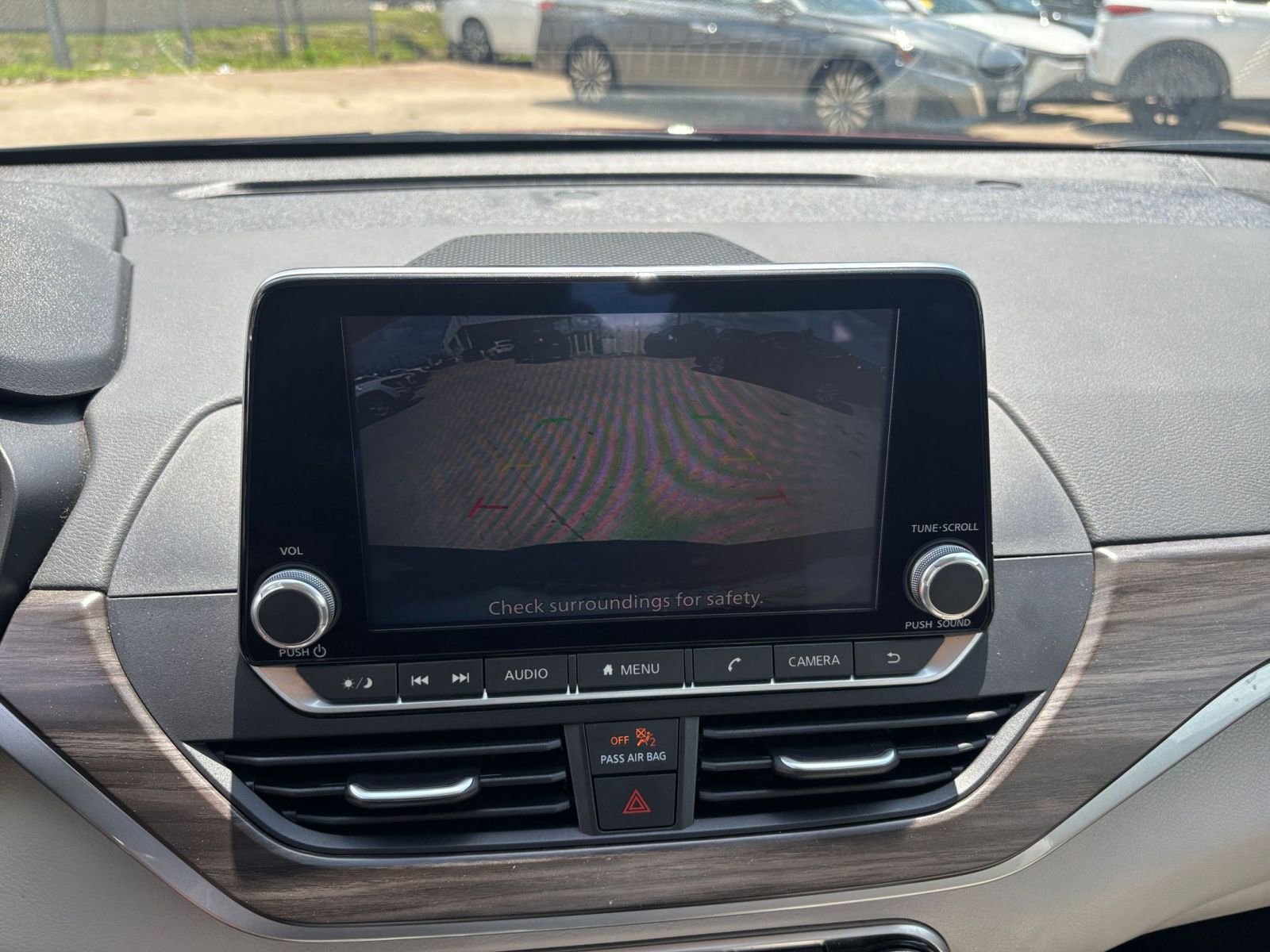 Used 2025 Nissan Altima 2.5 SV FWD image 22