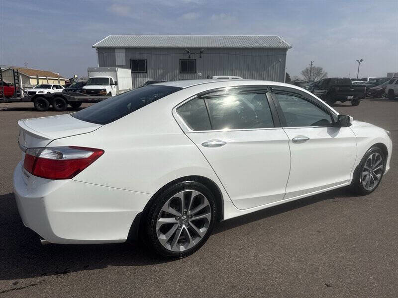 Used 2014 Honda Accord Sport image 8