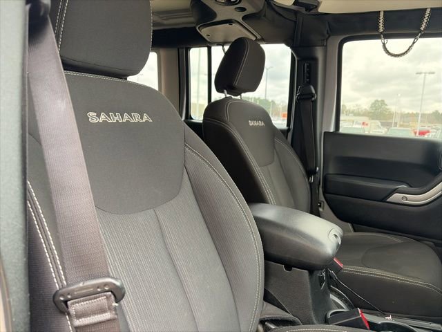 Used 2018 Jeep Wrangler Unlimited Sahara w/ Connectivity Group image 22