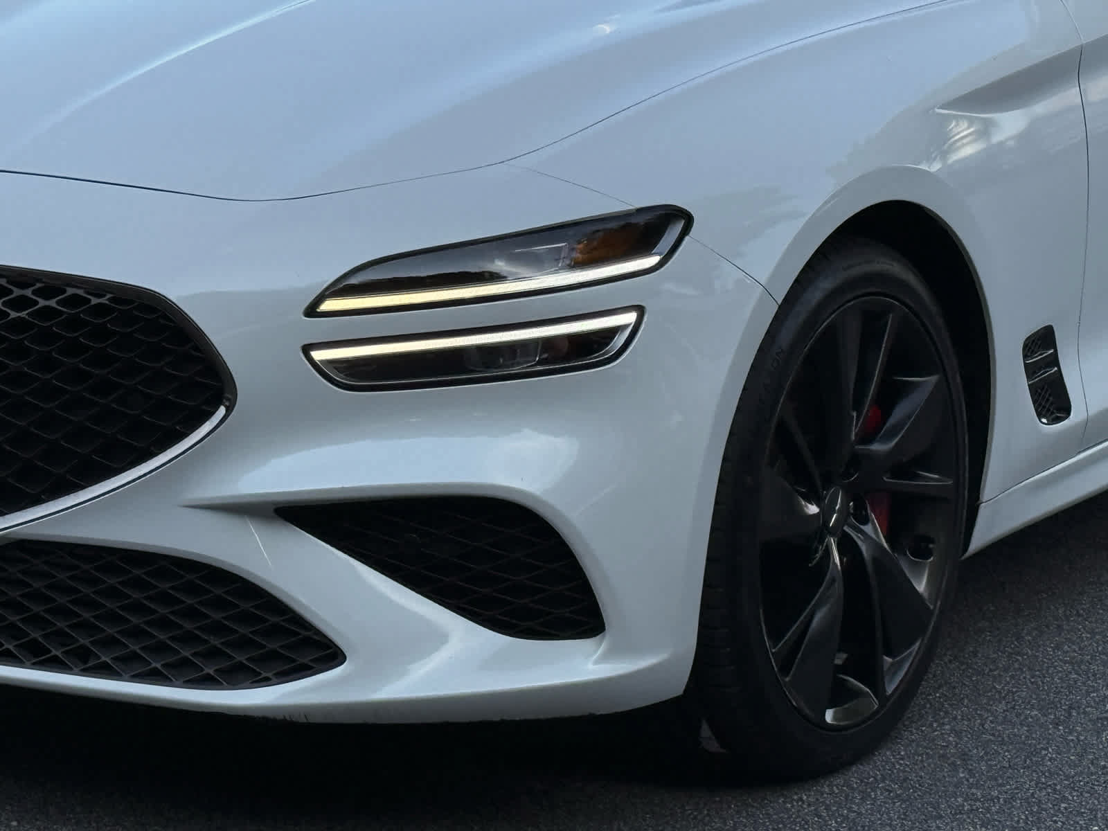 Used 2022 Genesis G70 3.3T RWD image 10