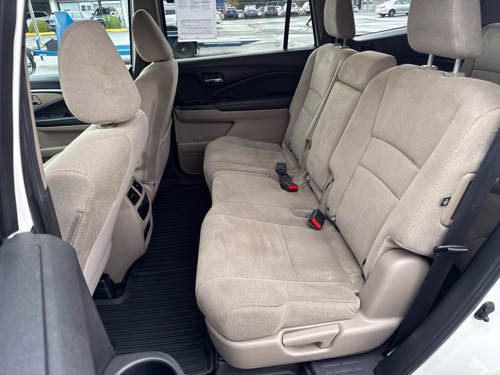 Used 2019 Honda Pilot LX image 11