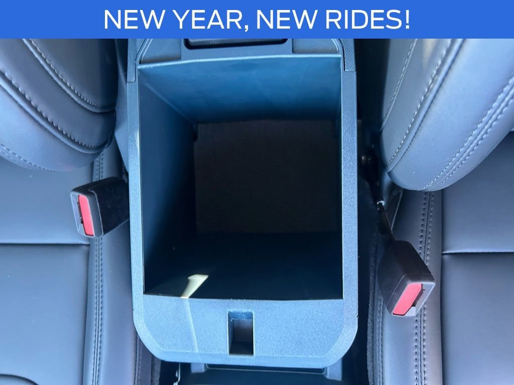 New 2026 Ford Maverick Lariat w/ Black Appearance Package image 27