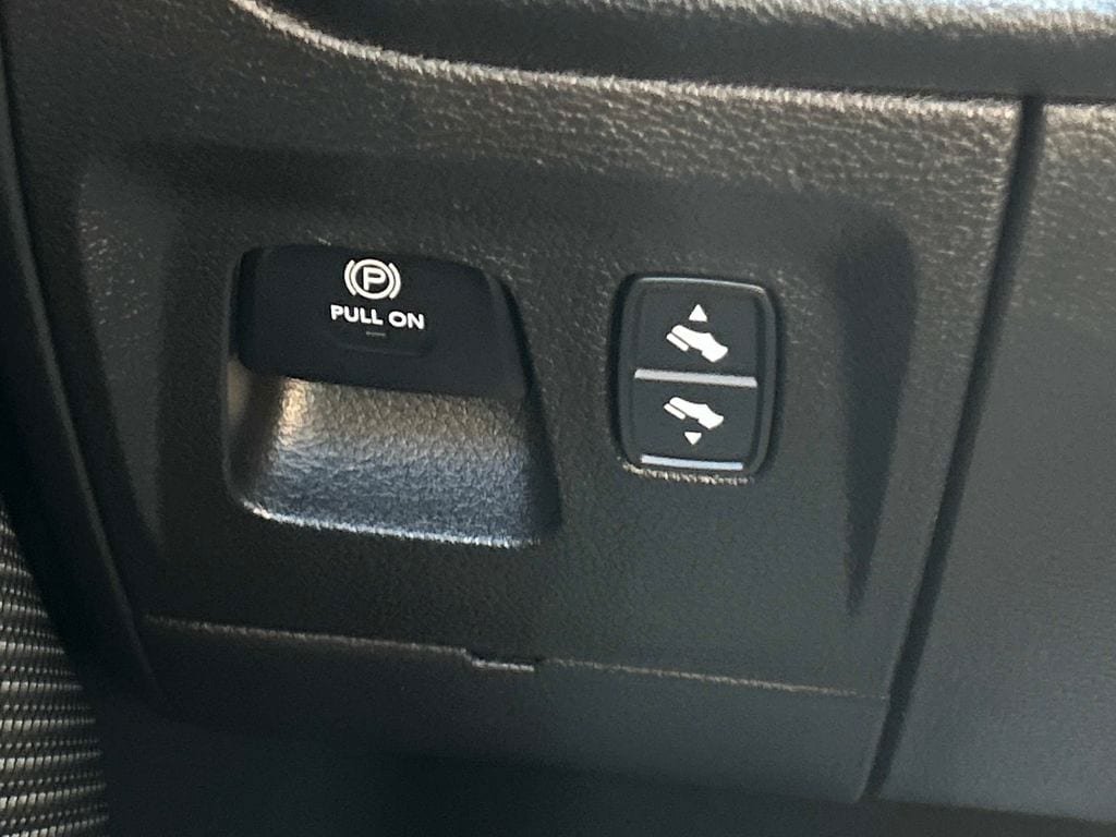 Certified 2022 RAM 1500 Big Horn AWD/4WD image 19