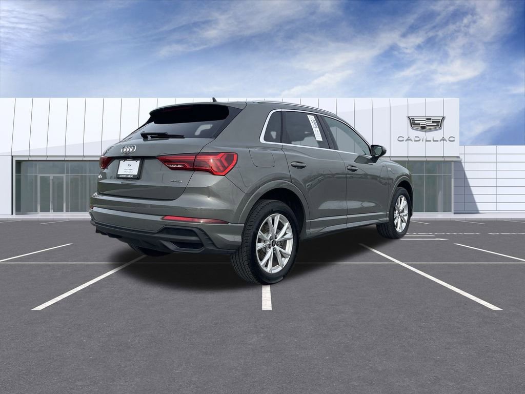 Used 2025 Audi Q3 2.0T Premium image 8