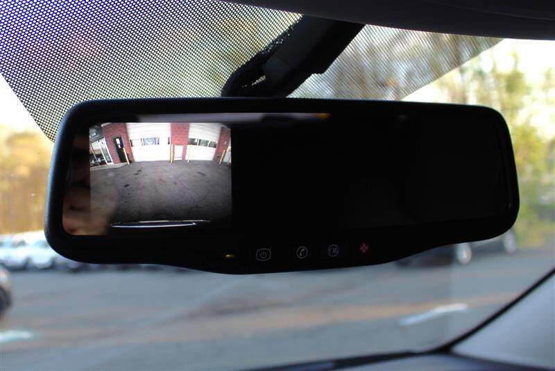 Used 2011 GMC Acadia SLE image 20