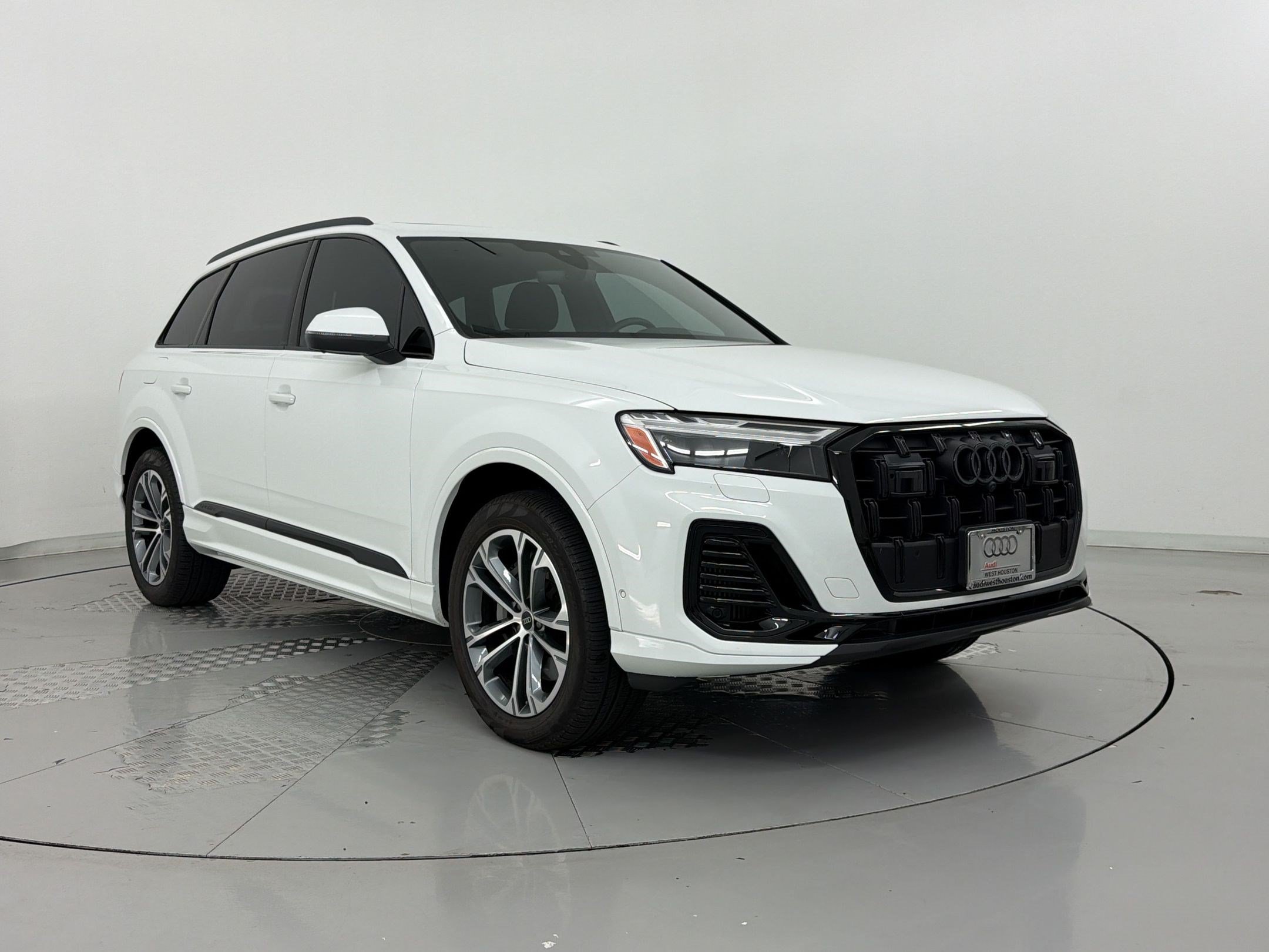 Certified 2026 Audi Q7 3.0T Premium w/ Convenience Plus Package AWD/4WD image 7
