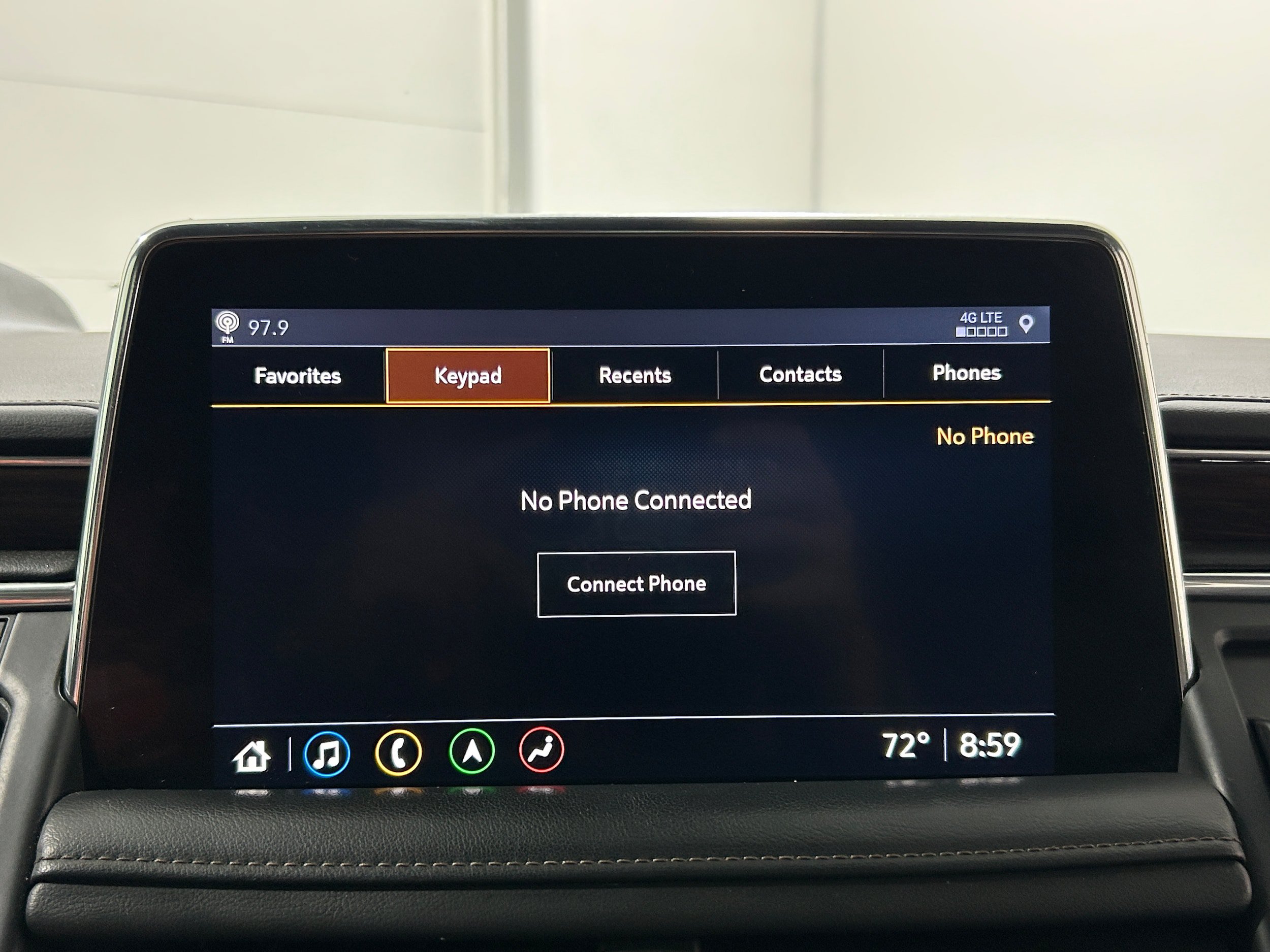 Used 2021 Chevrolet Suburban High Country w/ Premium Package AWD/4WD image 6