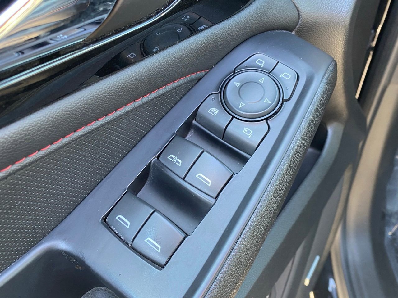 Used 2022 Chevrolet Traverse RS w/ LPO, Cargo Package image 11