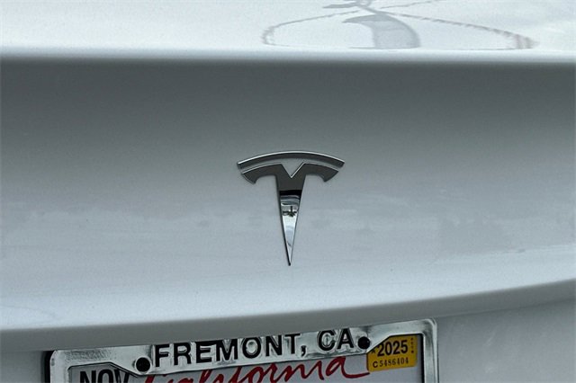 Used 2023 Tesla Model 3 Standard Range image 32