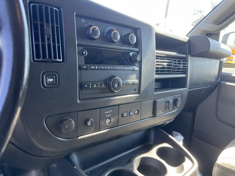 Used 2021 Chevrolet Express 2500 Extended w/ Driver Convenience Package RWD image 20