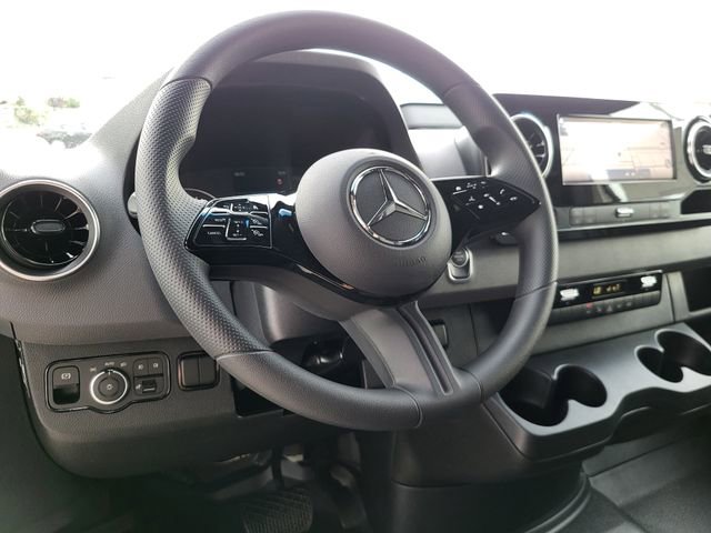 New 2025 Mercedes-Benz Sprinter 2500 image 18