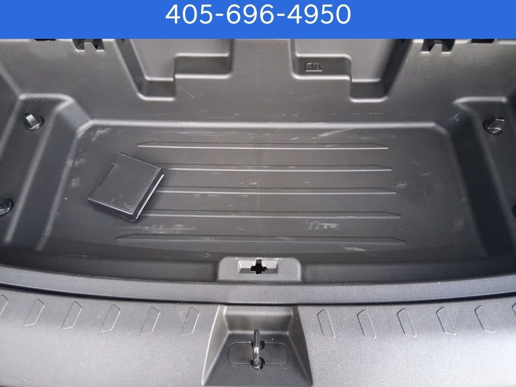 Used 2023 Chevrolet Traverse RS image 15