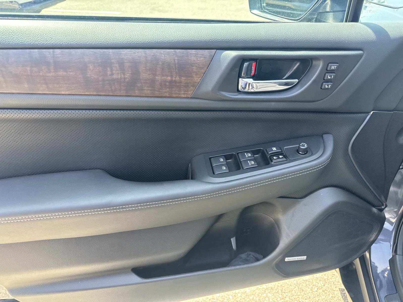 Used 2017 Subaru Outback 2.5i Limited AWD/4WD image 14