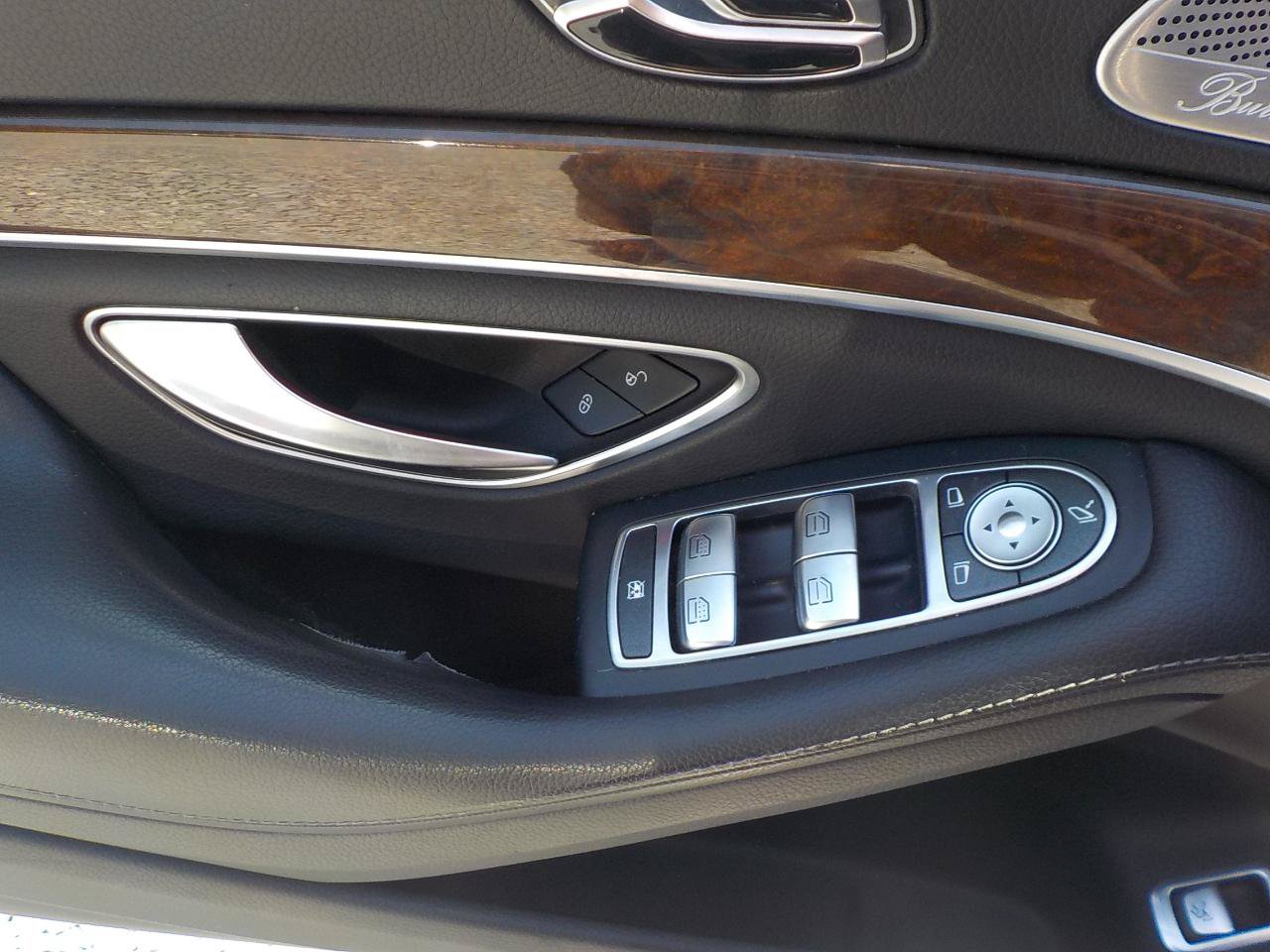 Used 2017 Mercedes-Benz S 550 4MATIC Sedan image 11