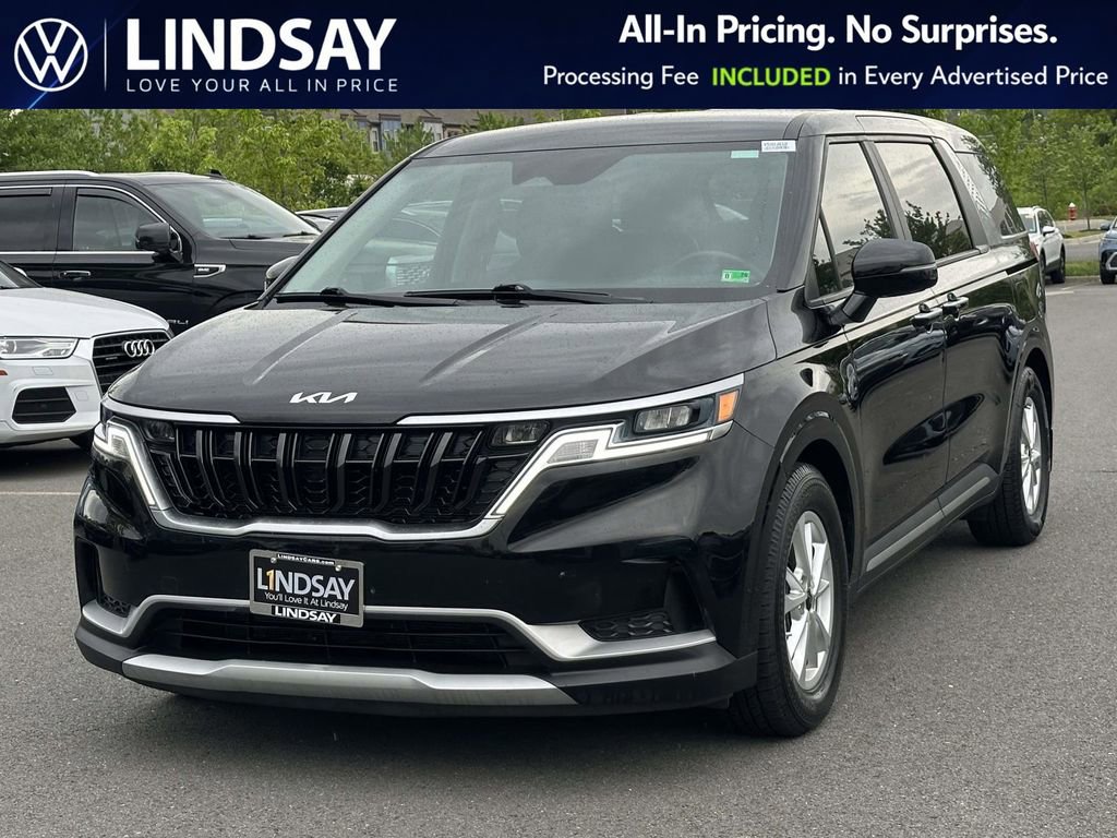 Used 2022 Kia Carnival LX FWD image 4