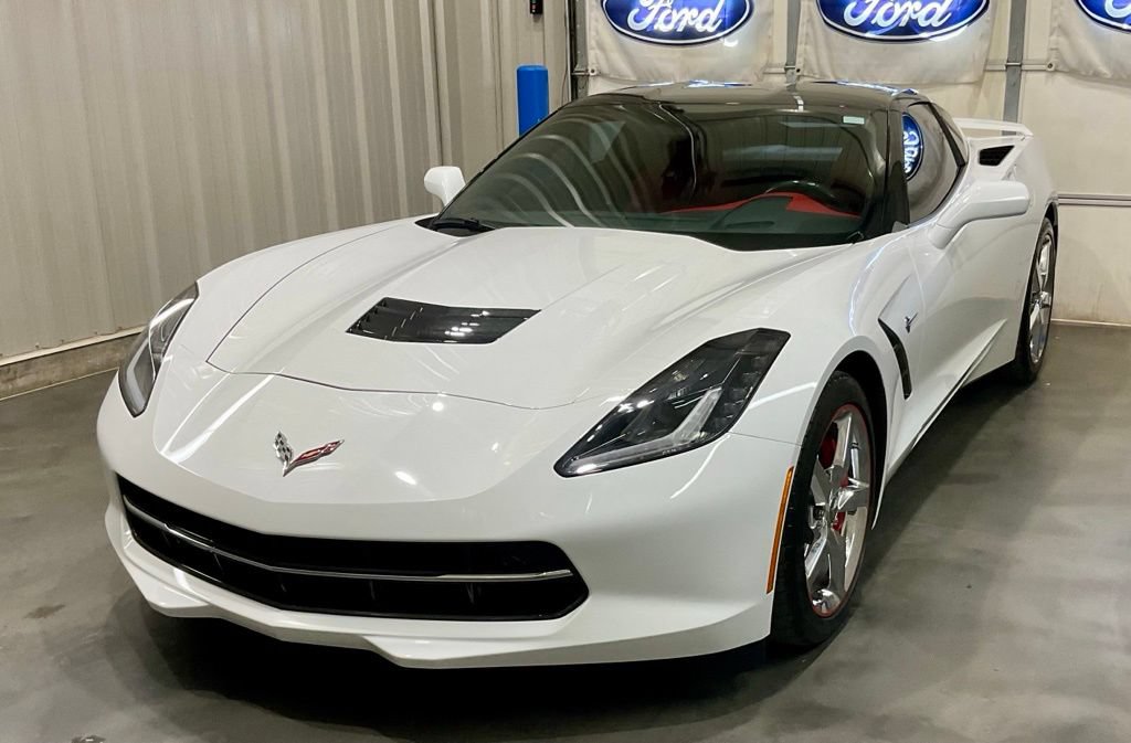 Used 2014 Chevrolet Corvette Stingray Coupe w/ 3LT Preferred Equipment Group RWD image 4
