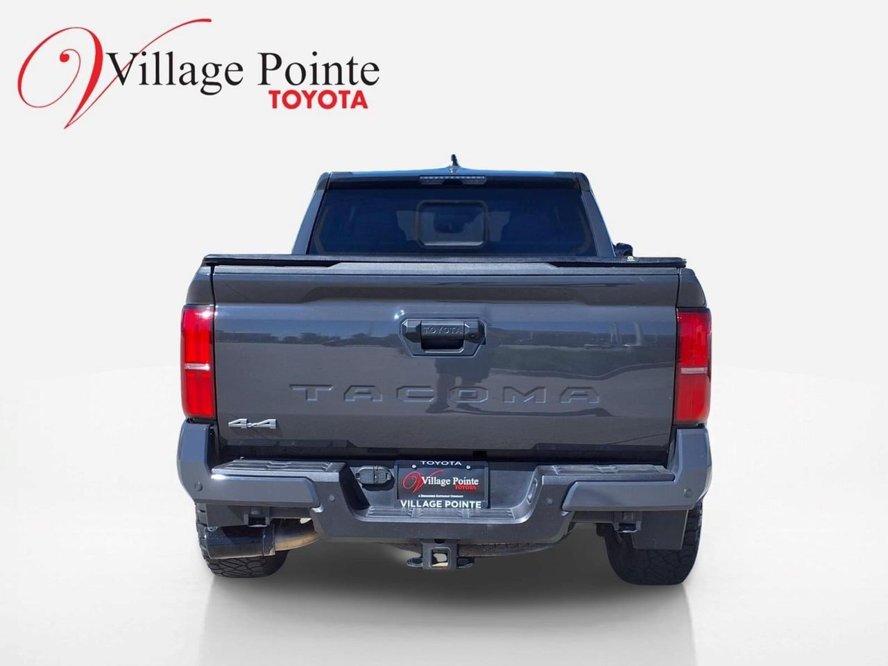 Used 2024 Toyota Tacoma TRD Off-Road w/ TRD Off Road Upgrade Package AWD/4WD image 4