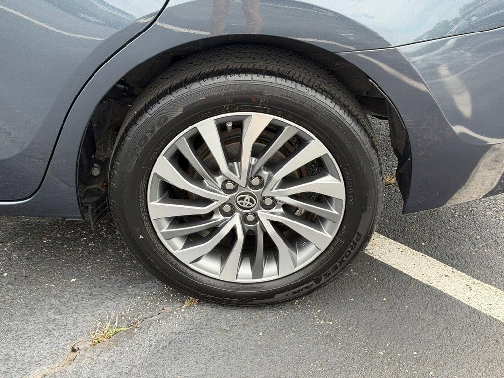 Used 2017 Toyota Corolla XLE w/ Carpet Mat Package (TMS) image 8