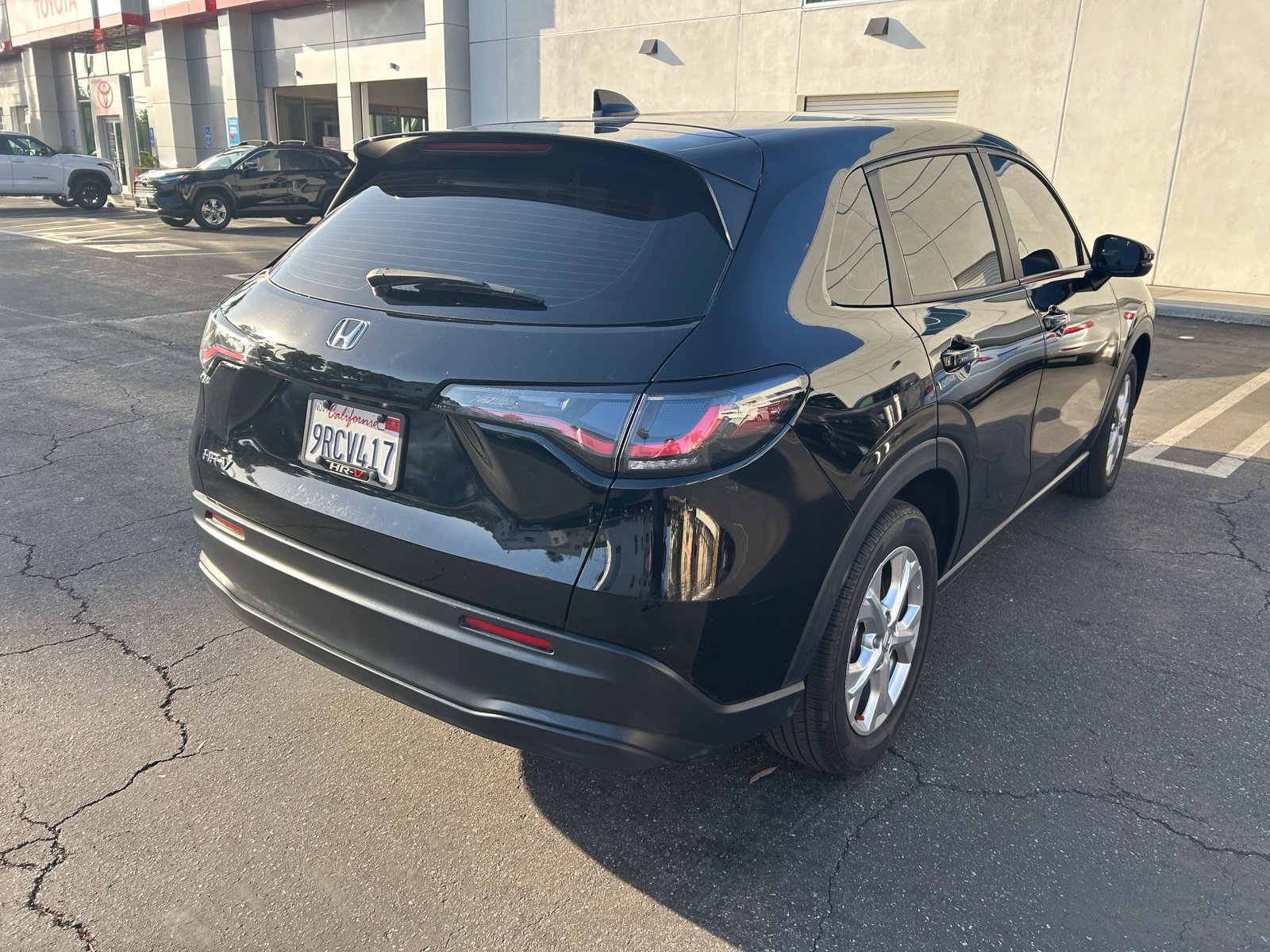 Used 2025 Honda HR-V LX image 3
