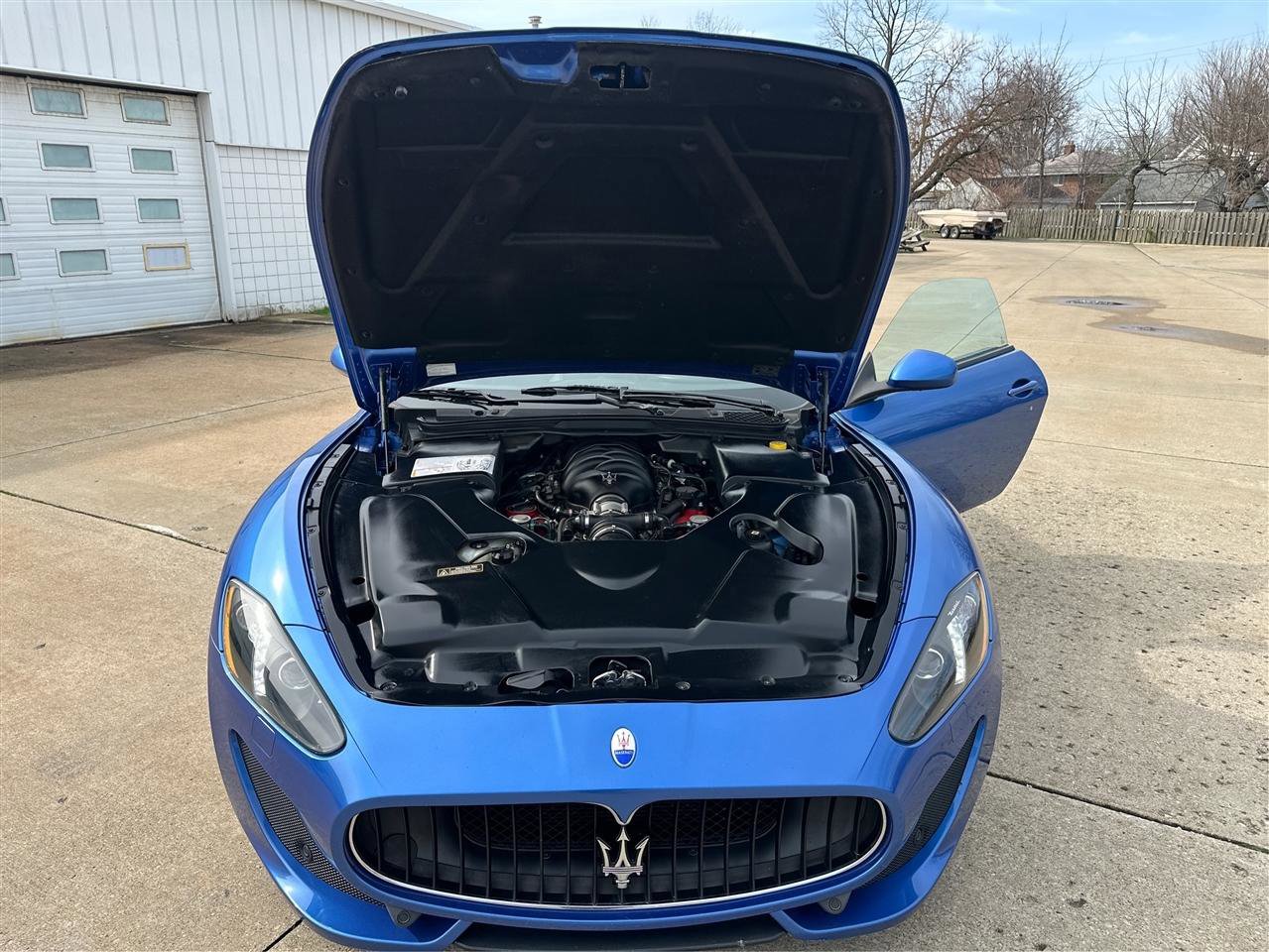 Used 2015 Maserati GranTurismo Sport image 11