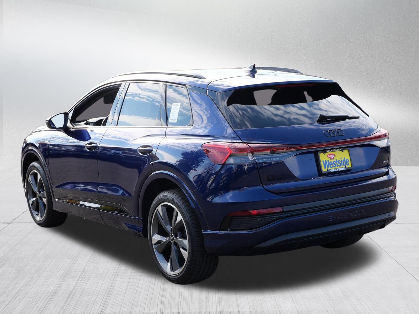 Used 2023 Audi Q4 e-tron Premium Plus w/ Premium Plus AWD/4WD image 5