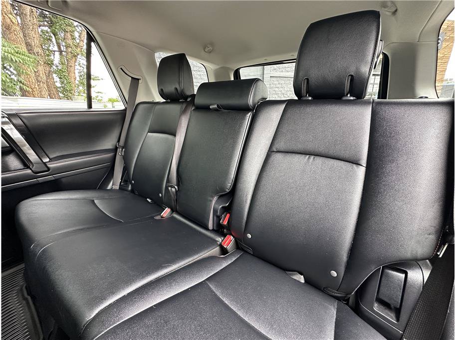 Used 2023 Toyota 4Runner TRD Off-Road Premium w/ Moonroof Package AWD/4WD image 16