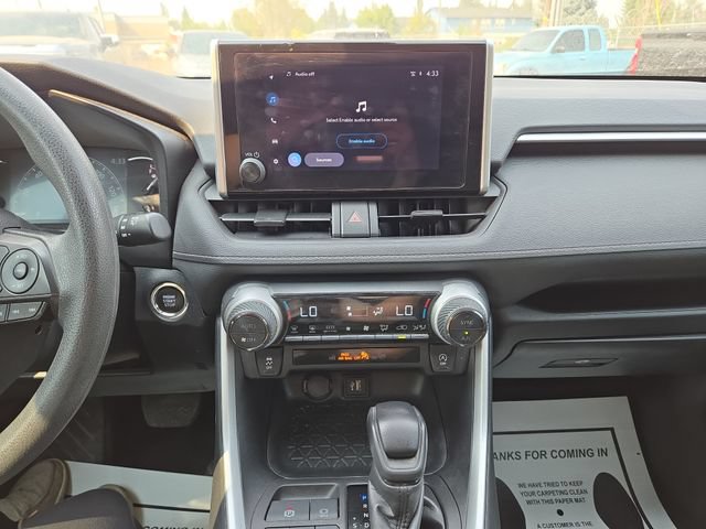 Used 2024 Toyota RAV4 XLE AWD/4WD image 26