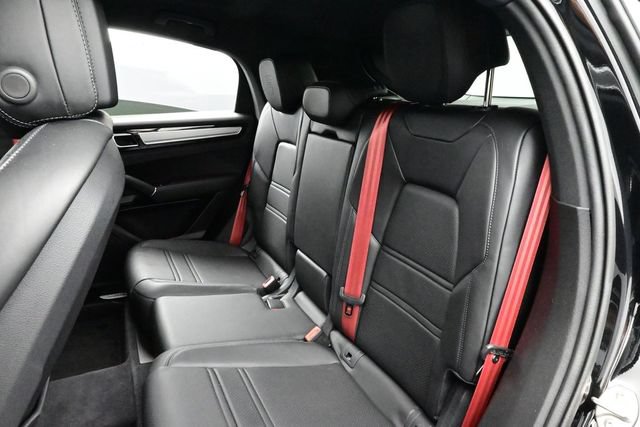 Certified 2022 Porsche Cayenne Platinum Edition AWD/4WD image 14