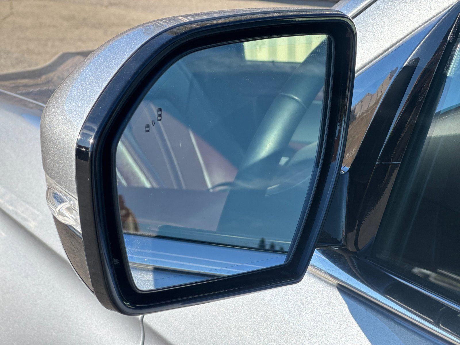 Used 2023 Ford Expedition Limited image 36