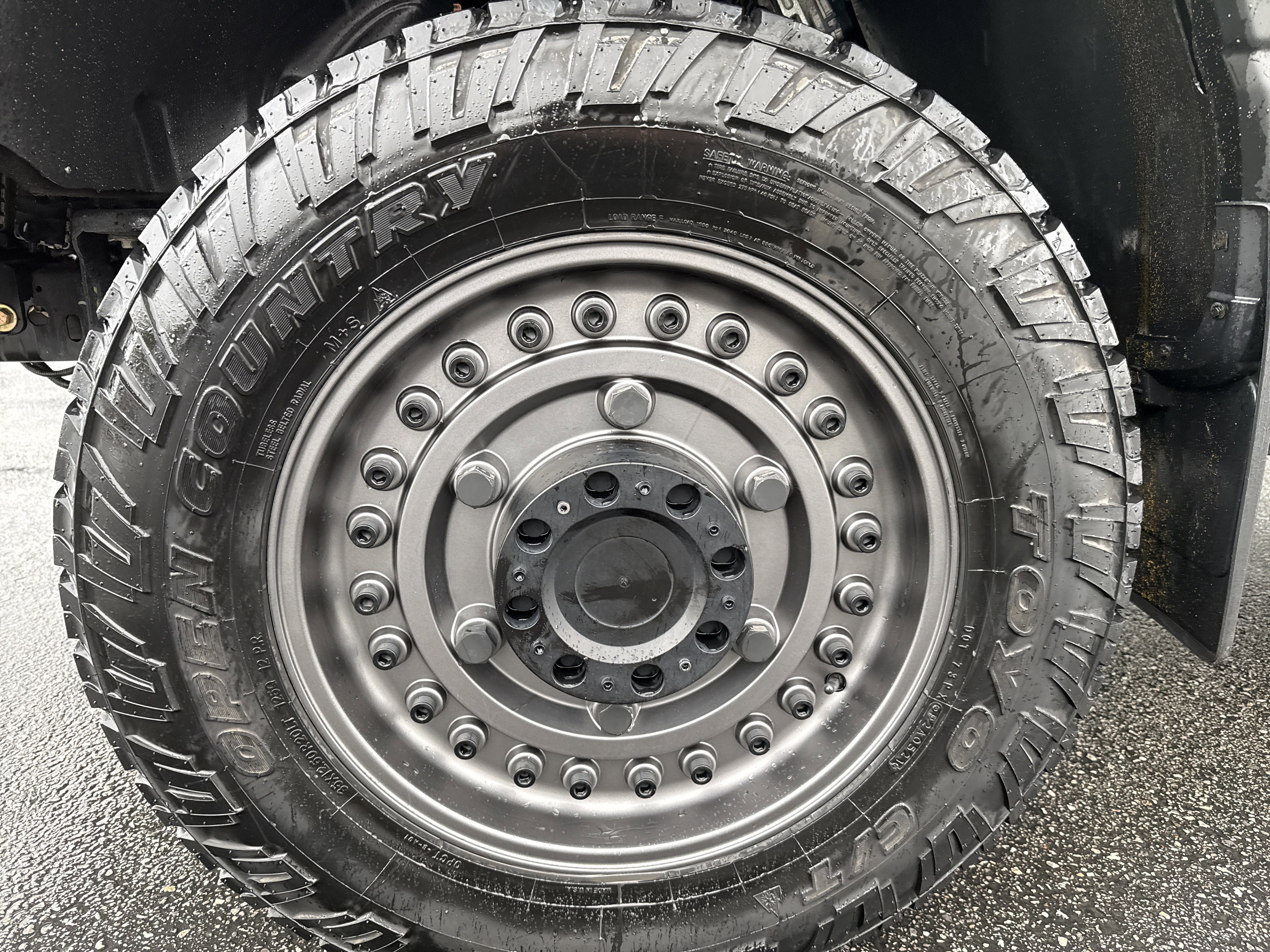 Used 2023 Ford F350 Platinum w/ FX4 Off-Road Package image 11