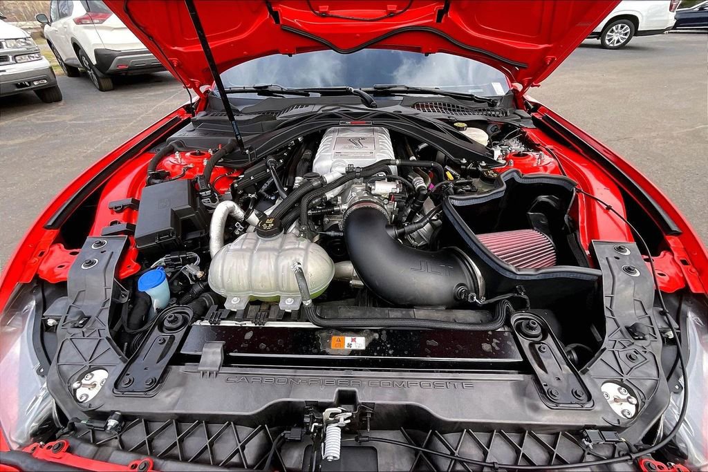 Used 2022 Ford Mustang Shelby GT500 w/ Technology Package image 31