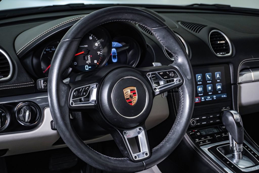Used 2024 Porsche 718 Boxster RWD image 23