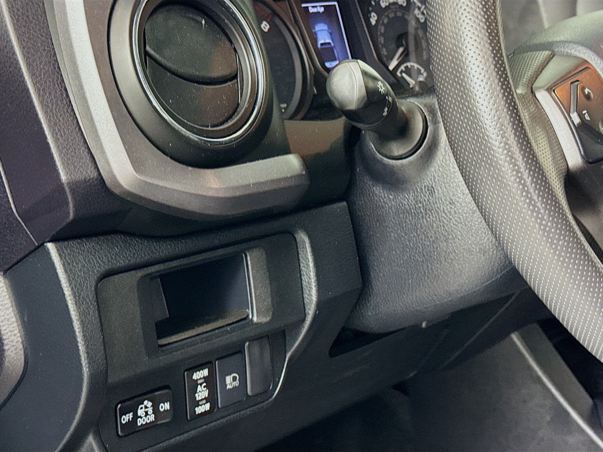 Certified 2019 Toyota Tacoma TRD Sport AWD/4WD image 10
