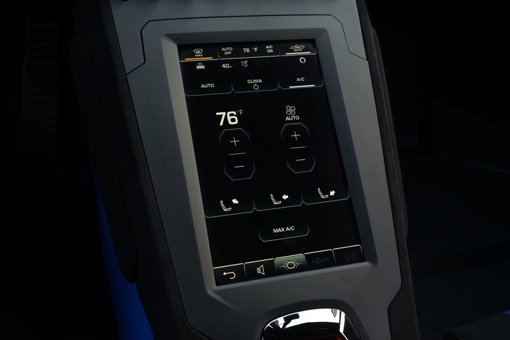 Used 2022 Lamborghini Huracan STO image 21