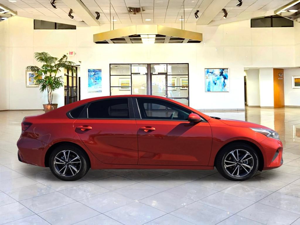 Used 2024 Kia Forte LXS FWD image 4