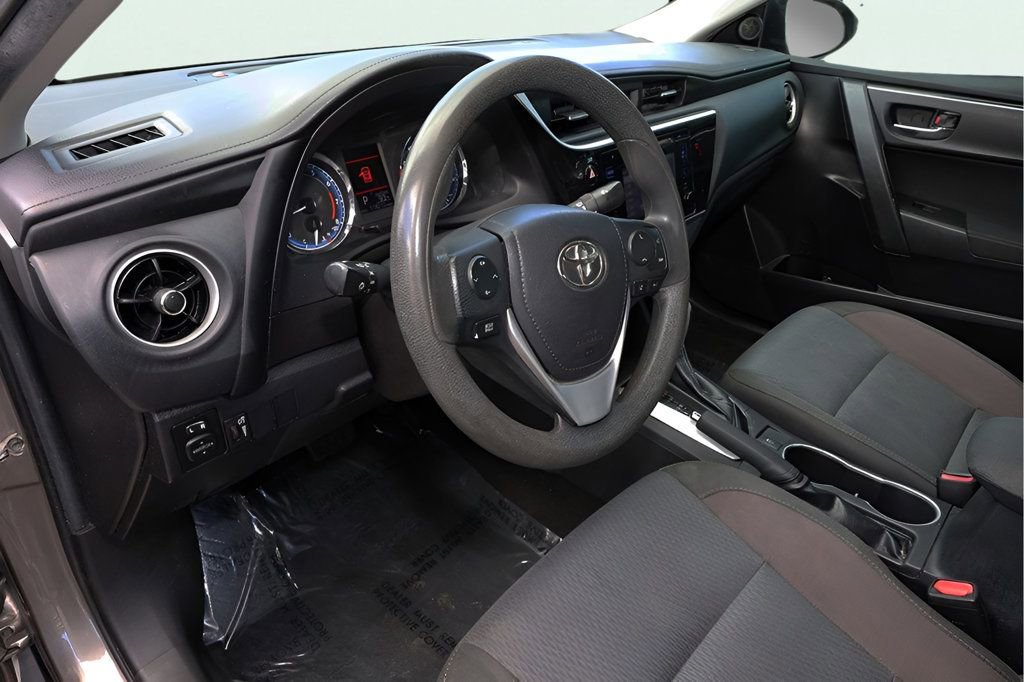 Used 2019 Toyota Corolla LE FWD image 16