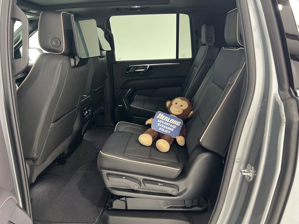 New 2026 Chevrolet Suburban Premier image 24