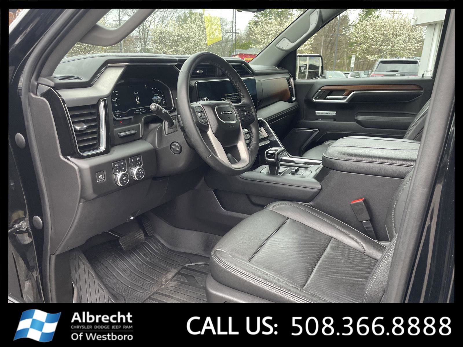 Used 2023 GMC Sierra 1500 Denali w/ Technology Package image 9