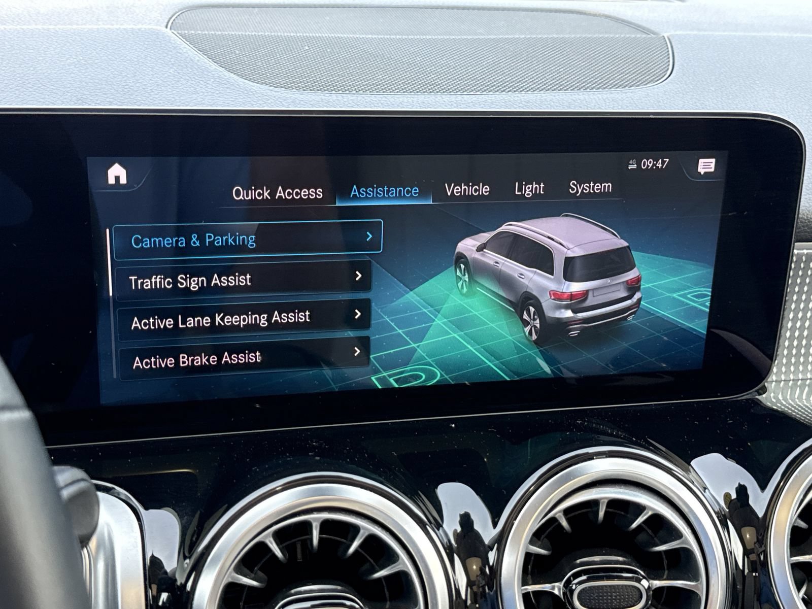 Certified 2022 Mercedes-Benz GLB 250 image 22