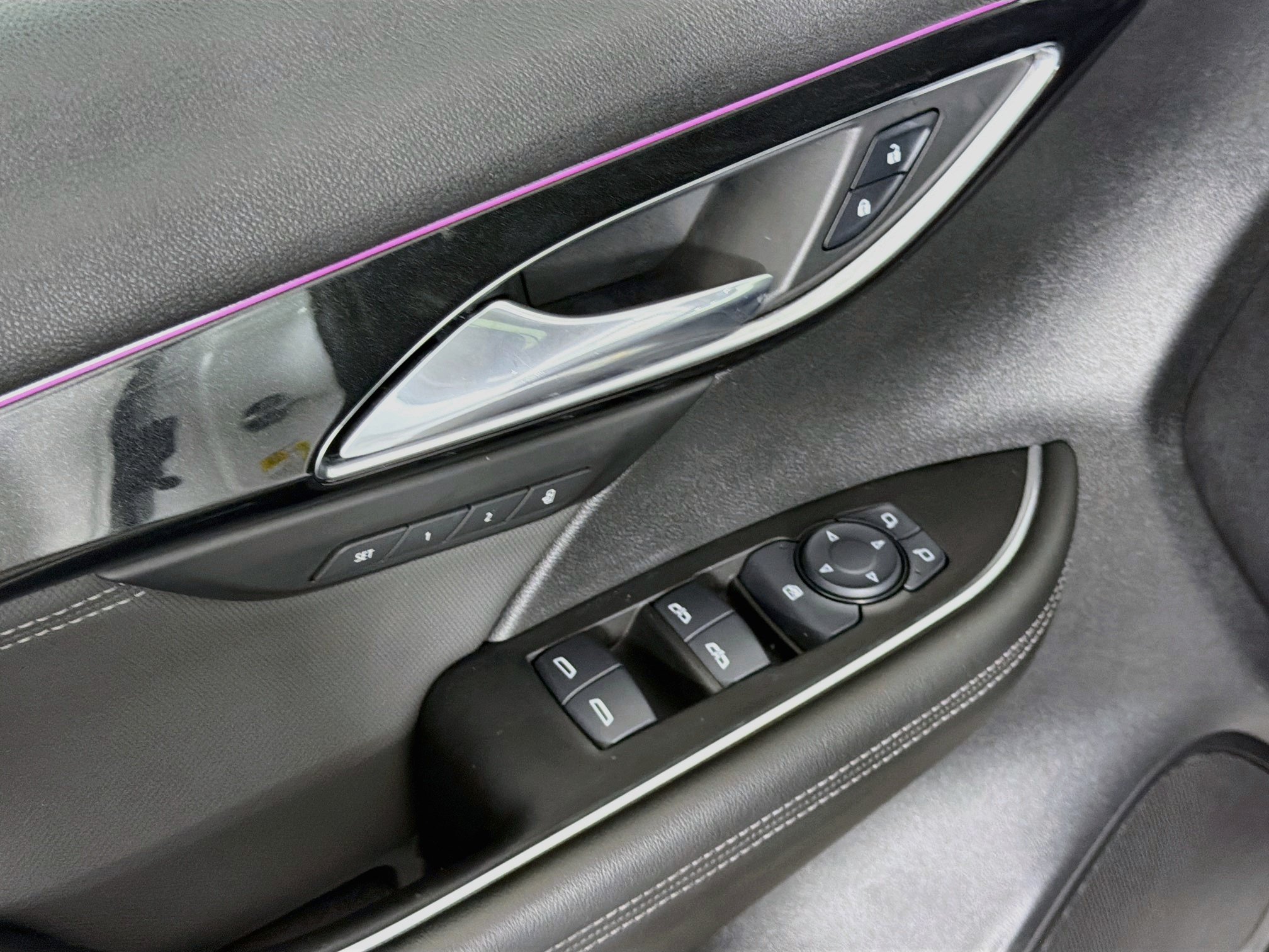 Used 2024 Buick Envision Preferred AWD/4WD image 15