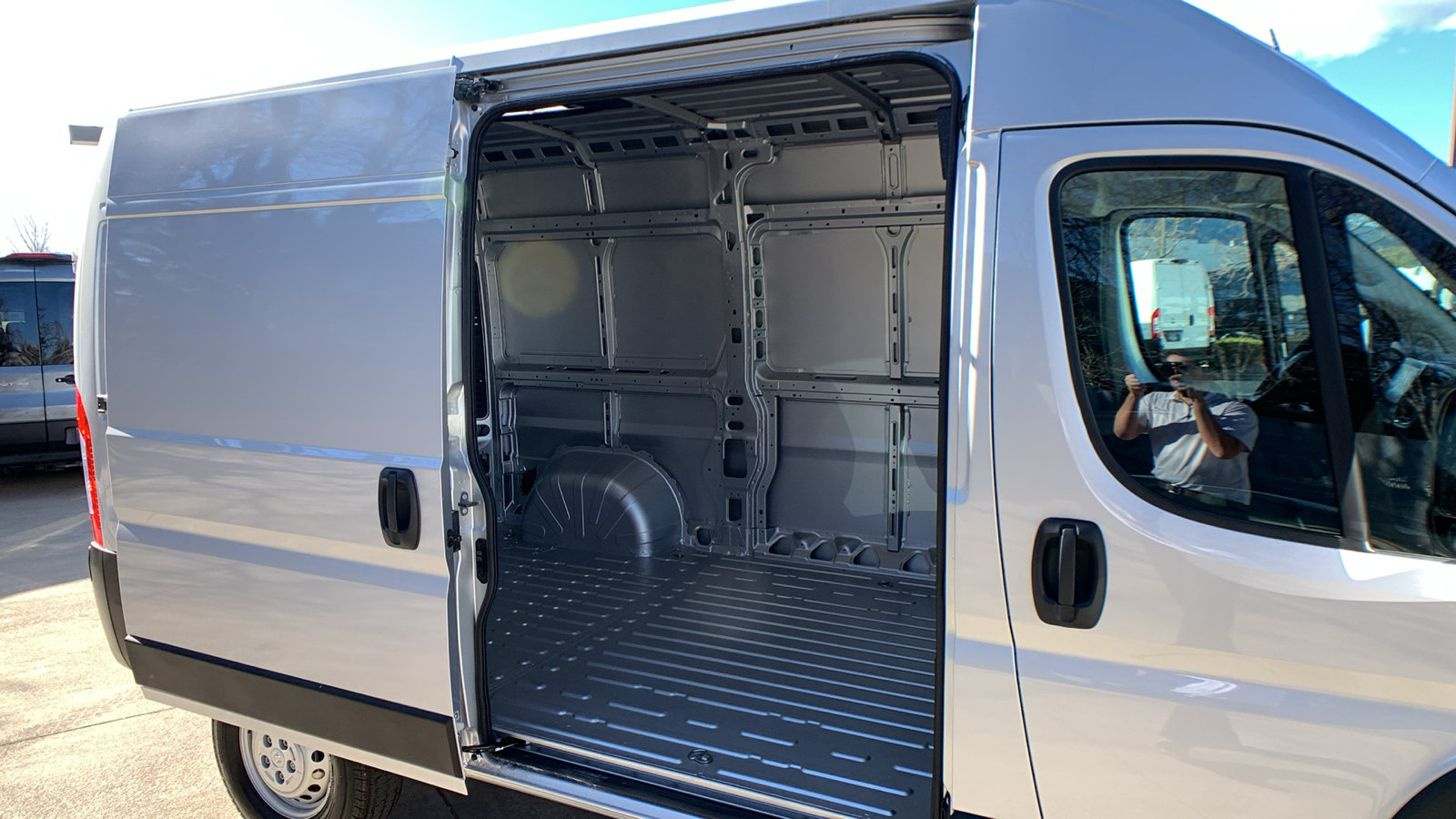 New 2026 RAM ProMaster 1500 w/ Convenience Group FWD image 24